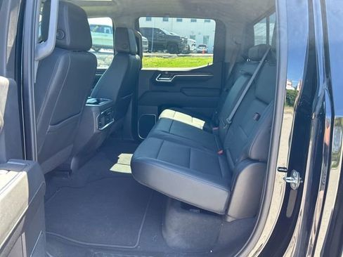 Used 2024 GMC Sierra 1500 SLT w/ SLT Premium Plus Package image 11