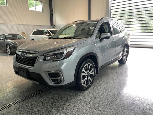 Used 2021 Subaru Forester Limited AWD/4WD image 2