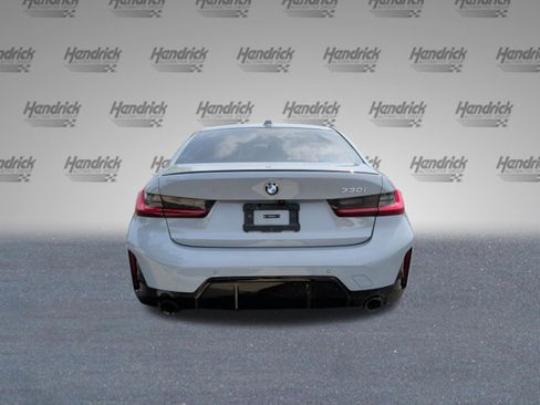 Used 2025 BMW 330i Sedan w/ M Sport Package RWD image 8