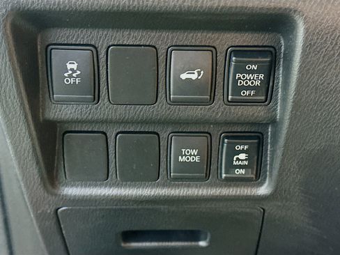 Used 2013 Nissan Pathfinder SL w/ SL Premium Pkg FWD image 16