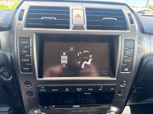 Used 2015 Lexus GX 460 w/ Navigation Package AWD/4WD image 33
