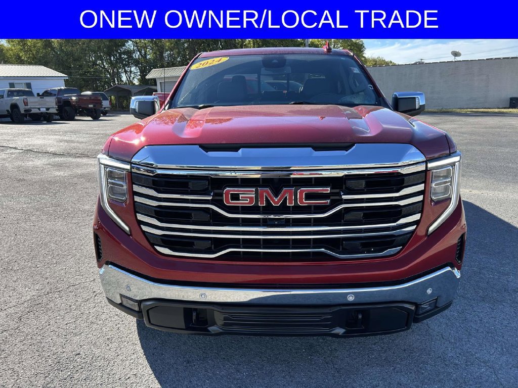 Used 2024 GMC Sierra 1500 SLT w/ SLT Premium Plus Package AWD/4WD image 9