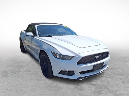 Used 2015 Ford Mustang Premium RWD image 3