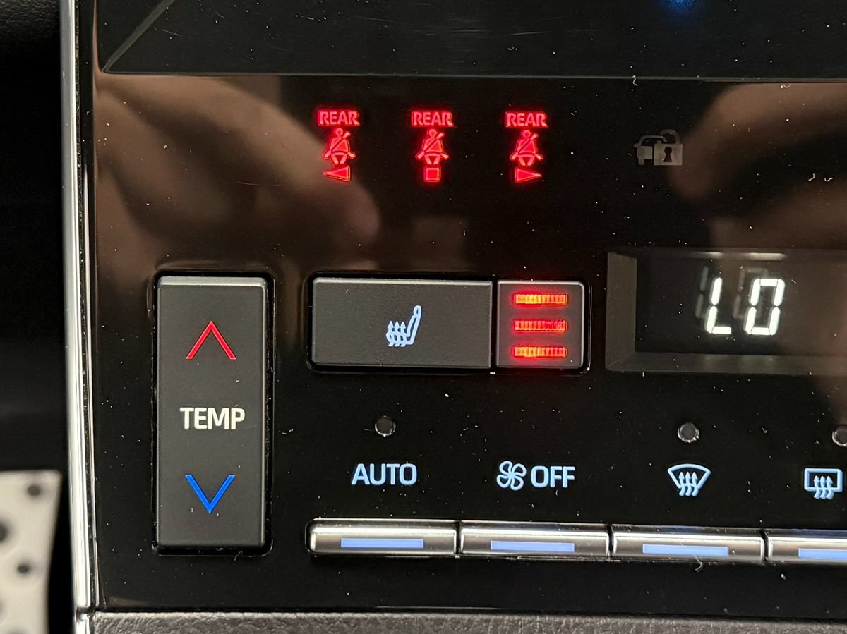 Used 2021 Toyota Avalon TRD FWD image 28