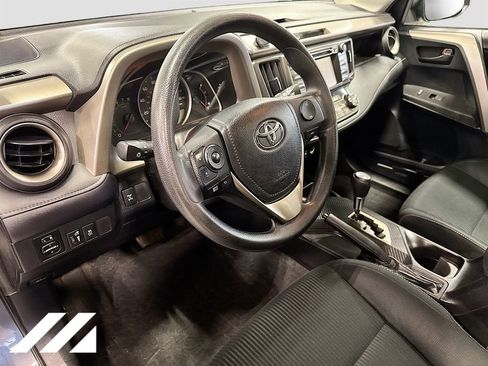 Used 2013 Toyota RAV4 XLE AWD/4WD image 9