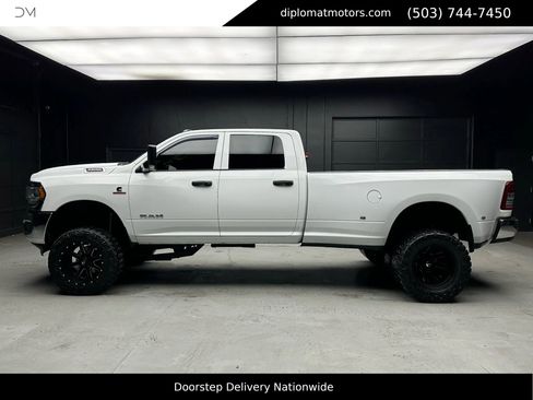 Used 2019 RAM 3500 Tradesman image 3