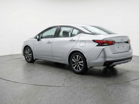 Used 2025 Nissan Versa SV image 6