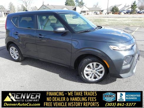 Used 2020 Kia Soul LX image 1