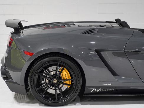 Used 2012 Lamborghini Gallardo LP 570-4 Performante AWD/4WD image 21