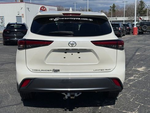 Used 2021 Toyota Highlander Limited AWD/4WD image 4