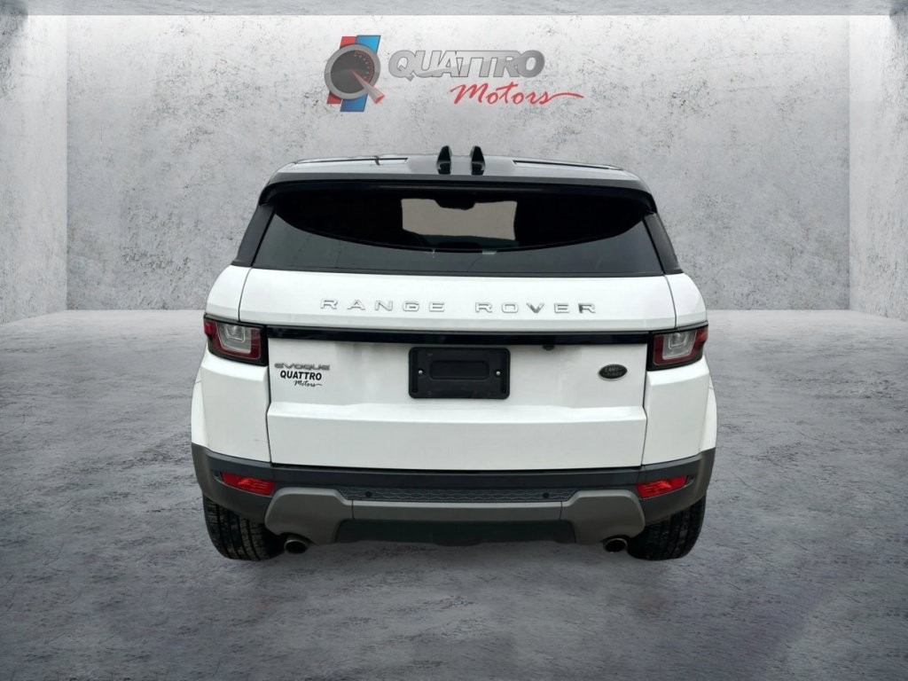 Used 2017 Land Rover Range Rover Evoque SE AWD/4WD image 4