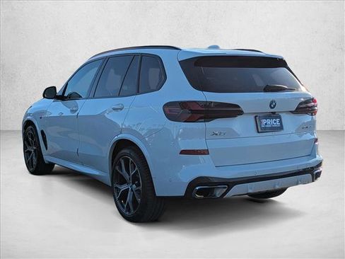 Used 2024 BMW X5 xDrive50e w/ M Sport Package image 8