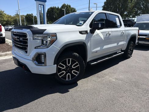 Used 2020 GMC Sierra 1500 AT4 w/ AT4 Premium Package AWD/4WD image 5