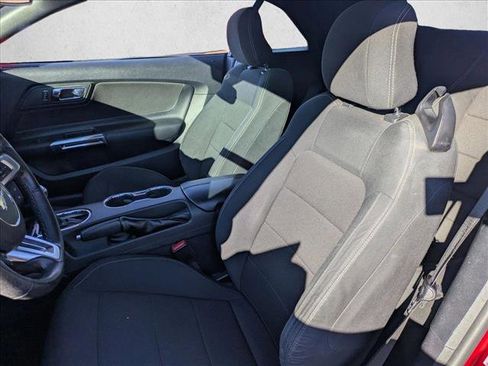Used 2015 Ford Mustang Convertible image 14