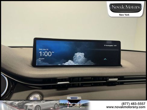 Used 2025 Genesis GV70 2.5T AWD/4WD image 19