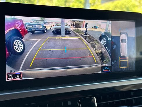 Certified 2023 Lexus GX 460 Luxury w/ Sport Design Package AWD/4WD image 21