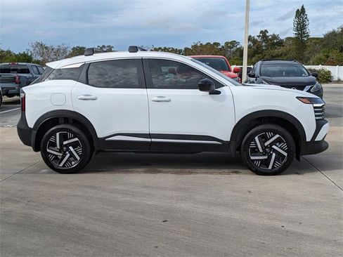 New 2026 Nissan Kicks SV w/ Cold Weather Package image 4