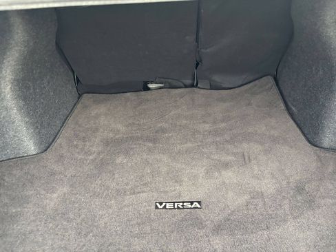 Used 2025 Nissan Versa SV FWD image 29