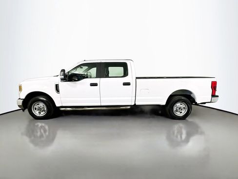 Used 2019 Ford F250 XL w/ Power Equipment Group RWD image 4