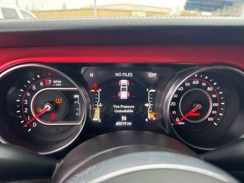 Used 2022 Jeep Gladiator Rubicon w/ Cold Weather Group image 28