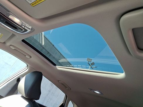 Used 2024 Hyundai Kona Limited image 16