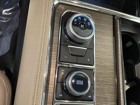 Used 2024 Ford Expedition Max Limited image 20