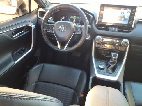 Used 2022 Toyota RAV4 XSE image 4