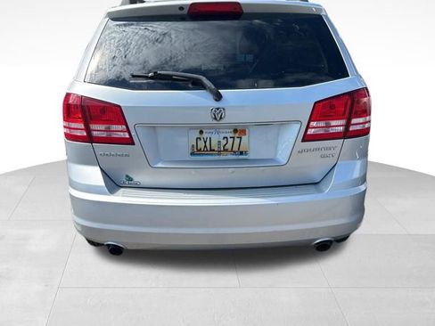 Used 2010 Dodge Journey SXT FWD image 4