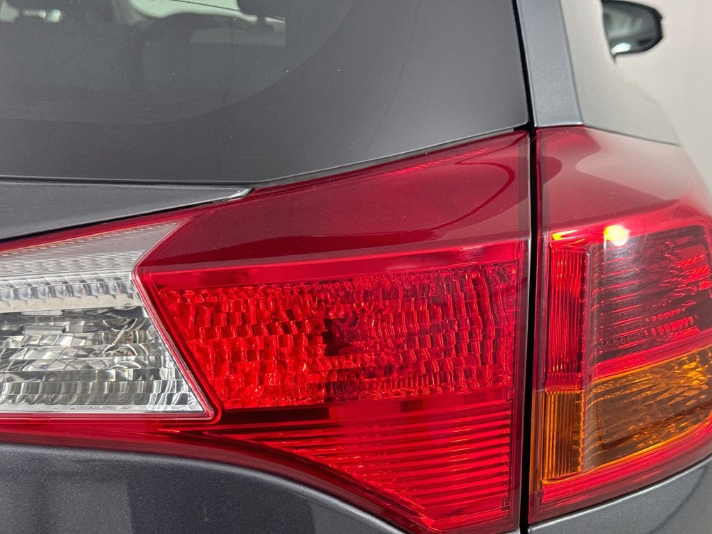 Used 2013 Toyota RAV4 LE FWD image 28