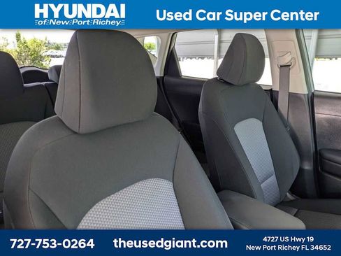 Used 2023 Kia Soul LX w/ LX Technology Package FWD image 6