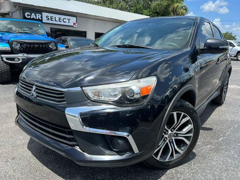 Used 2017 Mitsubishi Outlander Sport ES FWD image 1
