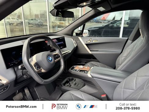 Used 2023 BMW iX xDrive50 w/ Premium Package image 16