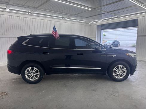 Used 2020 Buick Enclave Essence w/ LPO, Floor Liner Package FWD image 4