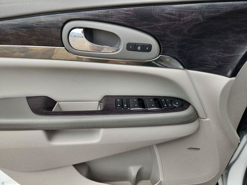 Used 2017 Buick Enclave Premium w/ Experience Buick Package FWD image 22