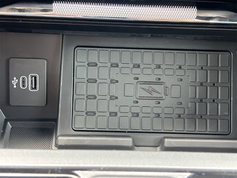 New 2025 Ford F150 Lariat w/ Equipment Group 501A Mid image 10