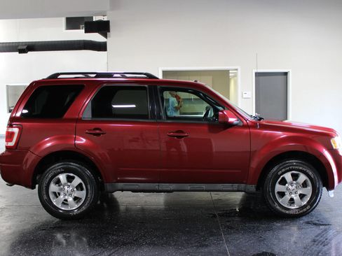 Used 2012 Ford Escape Limited FWD image 2