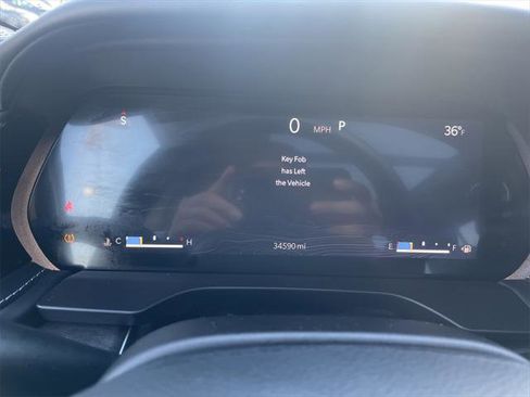 Certified 2022 Jeep Grand Cherokee L Limited w/ Luxury Tech Group II image 17