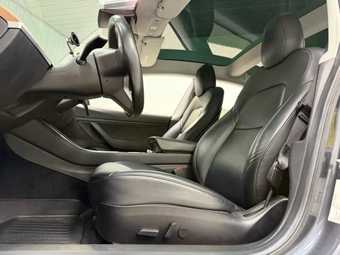 Used 2019 Tesla Model 3 Mid Range image 15