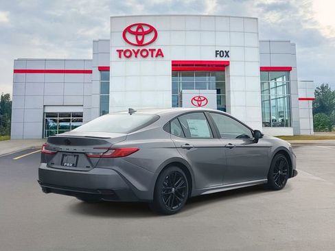 New 2026 Toyota Camry SE image 4