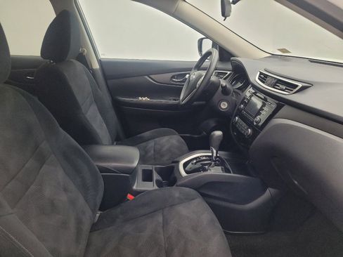 Used 2016 Nissan Rogue S w/ S Family Package image 21