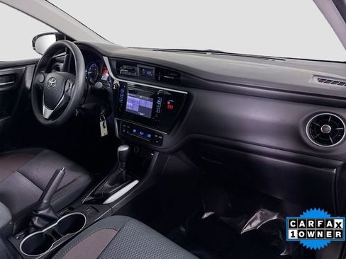 Used 2019 Toyota Corolla LE image 25