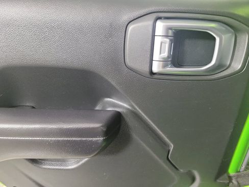 Used 2019 Jeep Wrangler Unlimited Sport S AWD/4WD image 7
