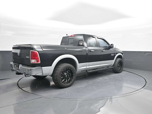 Used 2017 RAM 1500 Laramie w/ Convenience Group AWD/4WD image 8