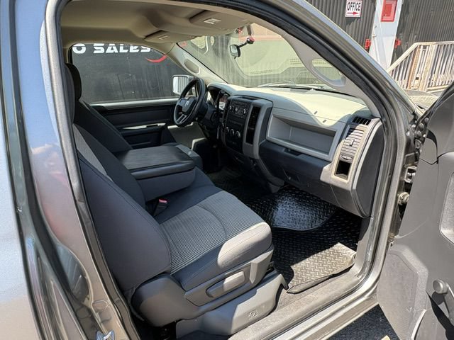 Used 2009 Dodge Ram 1500 Truck ST w/ ST Popular Equipment Group AWD/4WD image 14
