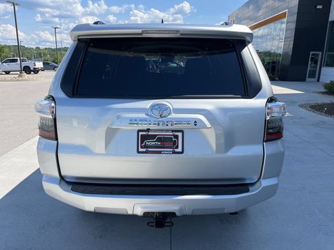 Used 2022 Toyota 4Runner SR5 Premium RWD image 18