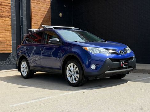Used 2014 Toyota RAV4 Limited w/ Technology Package AWD/4WD image 12
