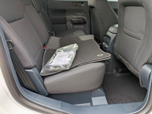 New 2026 Ford Maverick XL image 30