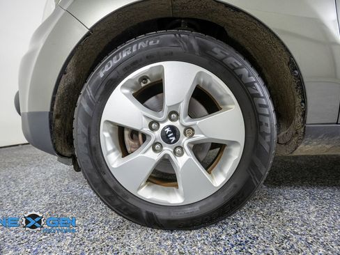 Used 2018 Kia Soul FWD image 46