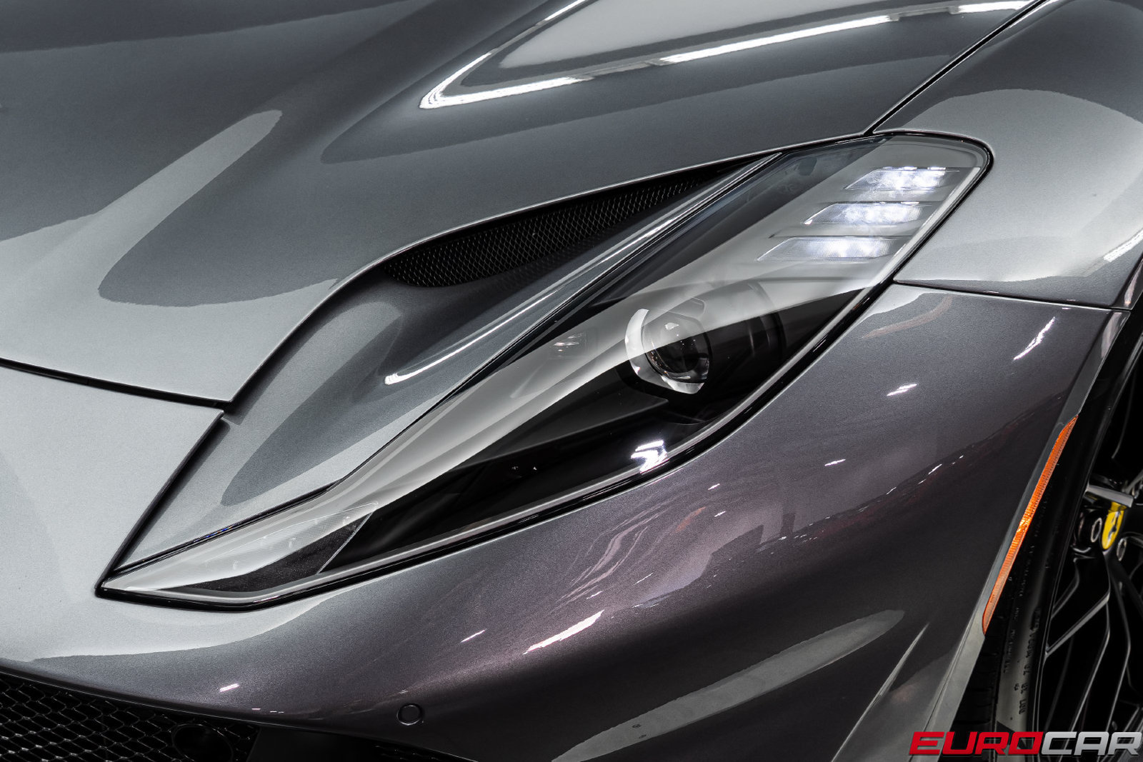 Used 2022 Ferrari 812 GTS RWD image 14