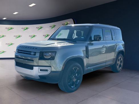 Used 2025 Land Rover Defender 110 S AWD/4WD image 3